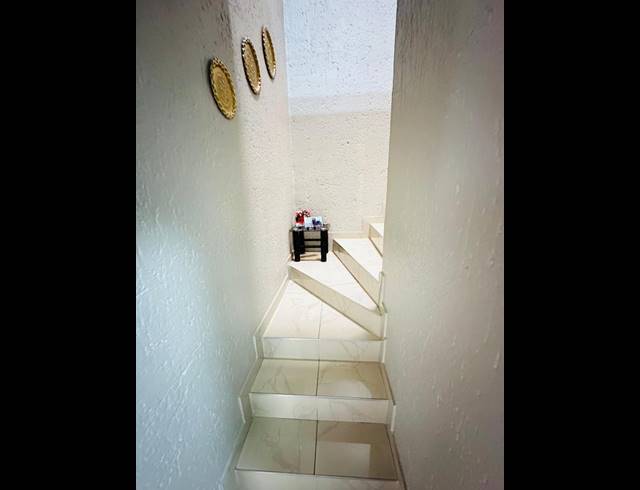 5 BEDROOM HOUSE FOR SALE IN DELVILLE
